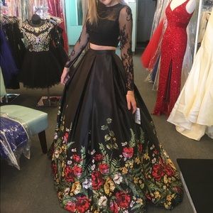 Sherri Hill Dresses - sherri hill black floral 2 piece prom dress Sherri Hill Dresses - sherri hill black floral 2 piece prom dress